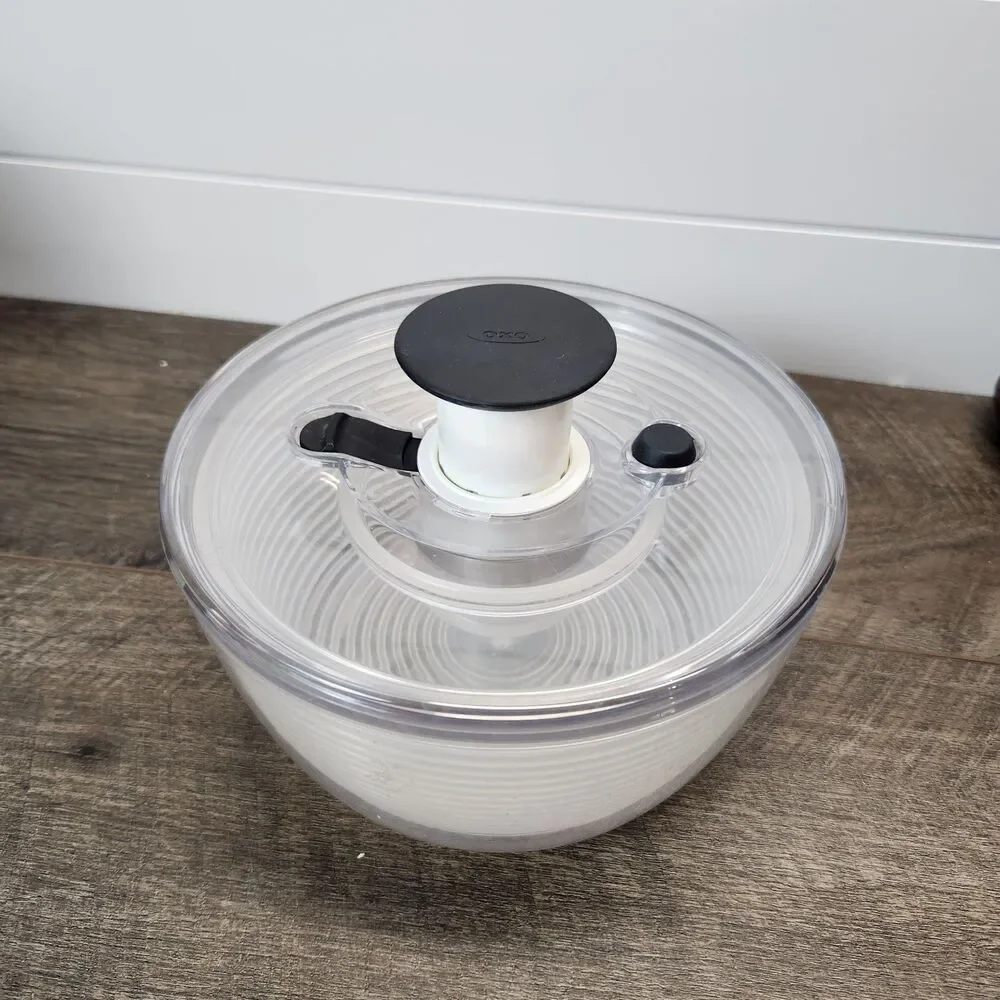 OXO Salad Spinner - Clear With Black Button 8 Inch